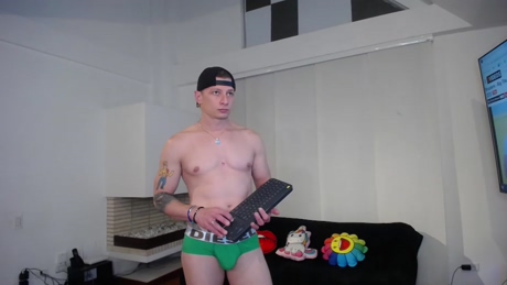 hot_guys_have_fun  23-01-2022